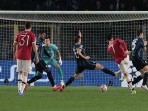 TRỰC TIẾP Atalanta 2-2 Man Utd (H2): Trận đấu kết thúc!