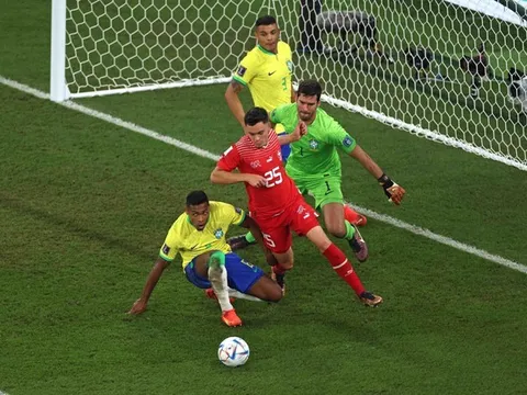 TRỰC TIẾP Brazil 1-0 Thụy Sĩ (KT): Siêu phẩm của Casemiro