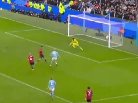 TRỰC TIẾP Man City 3-1 Man Utd (KT H2): Nhà ĐVKĐ thắng thuyết phục