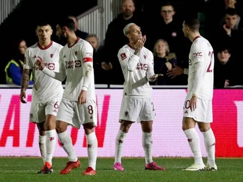 TRỰC TIẾP Newport County 2-4 Man Utd (KT): Man Utd nhọc nhằn giành vé đi tiếp