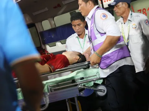 Trung vệ tuyển nữ Việt Nam nhập viện cấp cứu