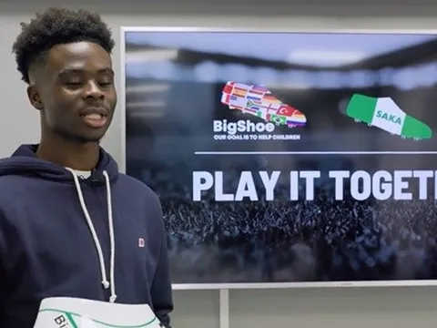 Trước thềm World Cup, Saka đầu quân cùng đội với Rudiger