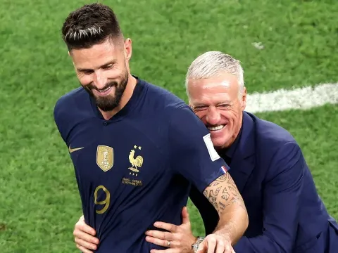 Trường hợp kỳ lạ của Giroud ở tuyển Pháp