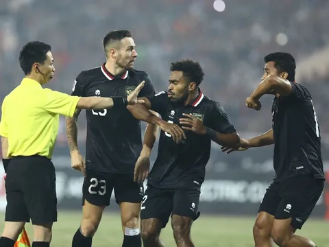 'Tủ đựng cúp của Indonesia trống rỗng, phủ đầy bụi suốt 30 năm qua'