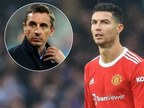 Từ Ronaldo đến Neville, CĐV Man Utd có lý khi phẫn nộ với nhà Glazer