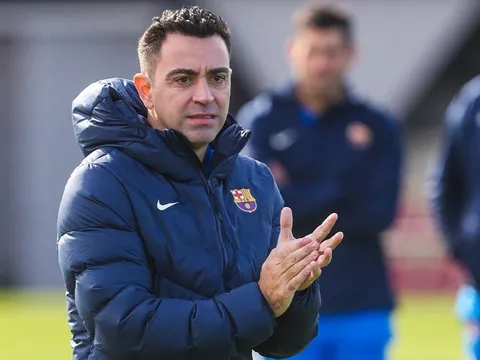 Từ Thiago đến Pulisic: 5 ngôi sao Premier League lọt vào tầm ngắm của Xavi