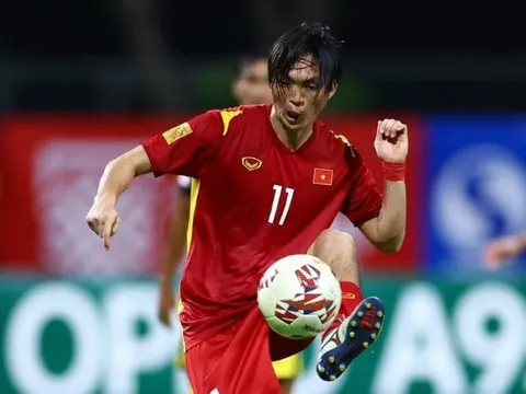 Tuấn Anh nhận vinh dự từ AFF Cup trước đại chiến Thái Lan