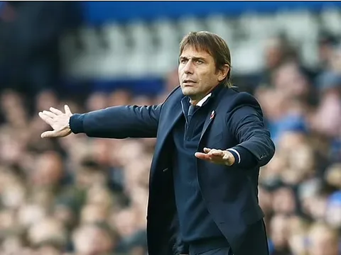 Tuần đầu tiên Conte ở Tottenham có điểm tương đồng kỳ lạ với Arsene Wenger