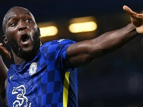 Tuchel đáp trả Conte việc chưa biết cách sử dụng Lukaku