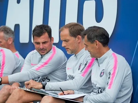 'Cánh tay đắc lực' của HLV trưởng PSG làm rõ tin đồn chuyển đến nước Đức