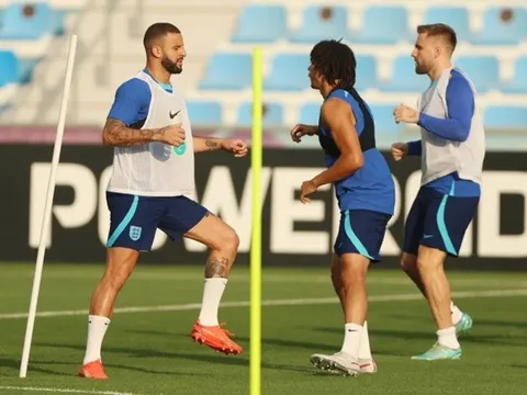 Tuyển Anh tập luyện, bắt gặp tin xấu về Declan Rice