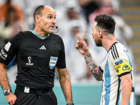 Tuyển Argentina bị FIFA điều tra