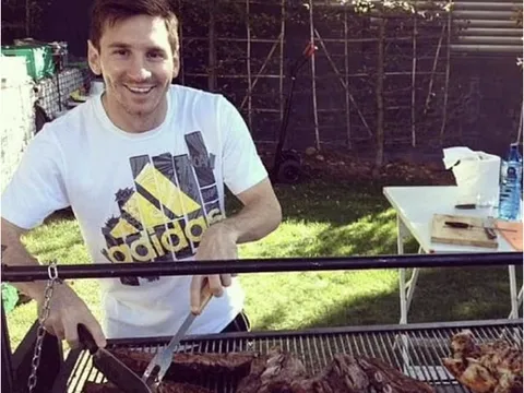 Tuyển Argentina bỏ khách sạn 5 sao để ở ký túc xá