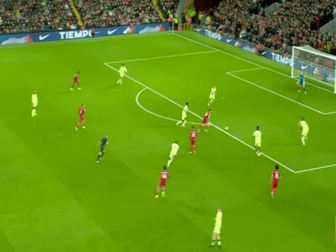 Tuyên bố hùng hồn trước Liverpool, tân binh Arsenal biến mình thành trò cười