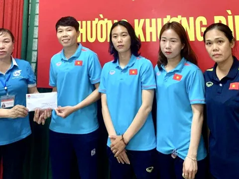 Tuyển nữ Việt Nam có hành động ý nghĩa trước Asiad