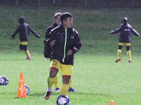 Tuyển nữ Việt Nam khẩn trương tập luyện chuẩn bị đấu Tây Ban Nha