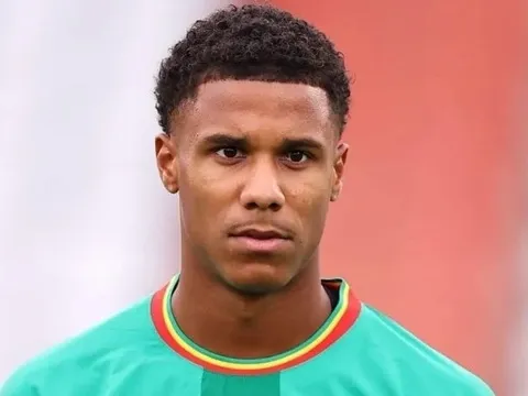 Tuyển thủ Senegal chưa có quốc tịch trước World Cup