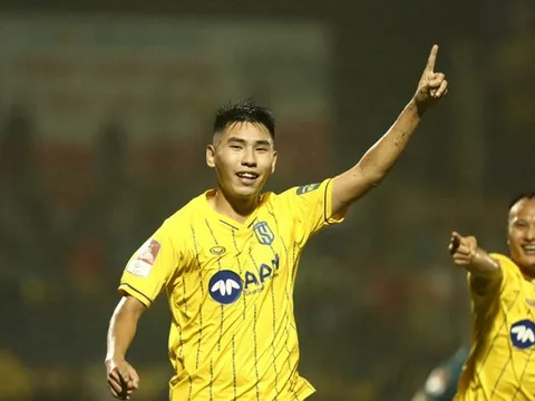 Tuyển thủ U22 ghi bàn giúp SLNA thắng trận đầu tiên ở V-League 2023