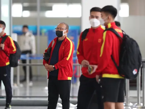 Tuyển Việt Nam đi Lào: Vắng Phan Văn Đức, Bùi Tiến Dũng