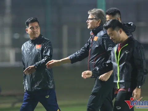 Tuyển Việt Nam: HLV Philippe Troussier và khác biệt từ dàn trợ lý