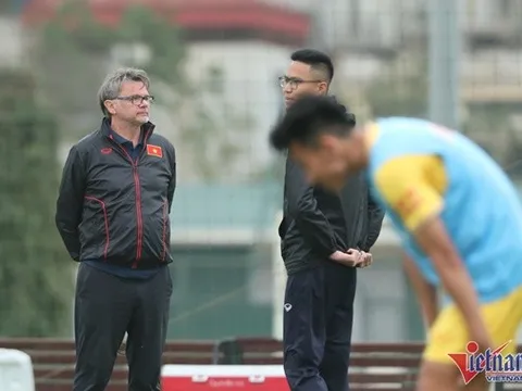 Tuyển Việt Nam: Khi HLV Troussier cần thích nghi và... tự xoay