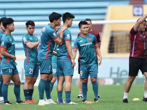 Tuyển Việt Nam quyết tâm trước ngày đối đầu HLV Hector Cuper