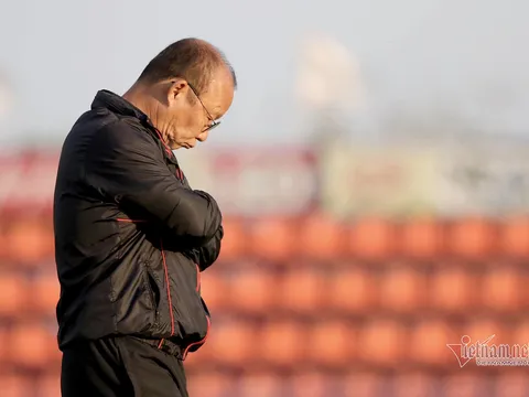 Tuyển Việt Nam: Sau Hùng Dũng, thầy Park đừng cảm tính nữa...