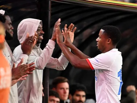 Tuyệt phẩm của Fati giúp Barcelona đả bại AC Milan