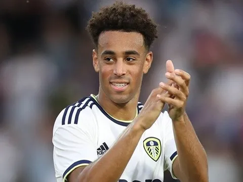 Chelsea theo đuổi, Leeds quyết tâm giữ chân trụ cột