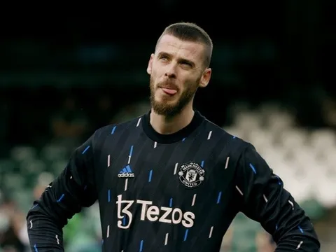 De Gea bị tân HLV tuyển Tây Ban Nha ngó lơ