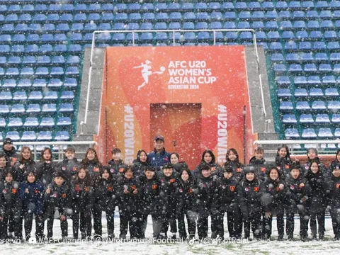 U20 nữ Việt Nam làm quen sân đấu Nhật Bản trong ngày tuyết rơi
