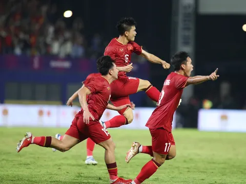 'U22 Indonesia sẽ lộ điểm yếu, U22 Việt Nam vào chung kết'
