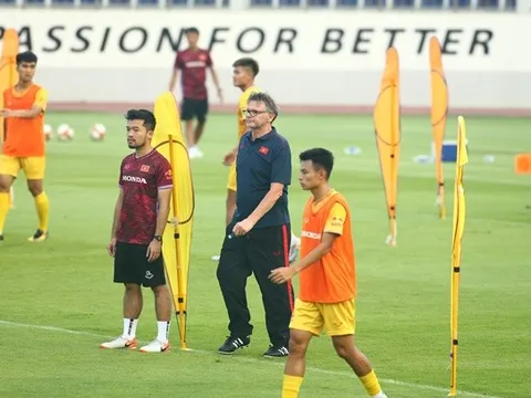 U22 Việt Nam: Những câu hỏi cần HLV Troussier trả lời
