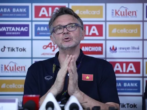 U22 Việt Nam thắng U22 Lào: Toan tính của Troussier; Nỗi lo hiện hữu
