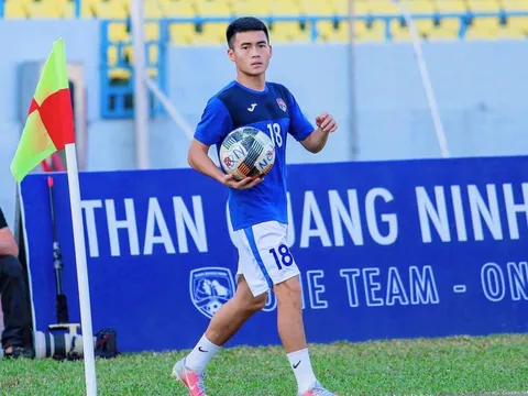 U23 Việt Nam: Phép màu cho cầu thủ làm tạp vụ, phụ bếp