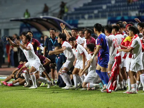 U23 Việt Nam vô địch, HLV Hoàng Anh Tuấn lên tiếng về Văn Chuẩn