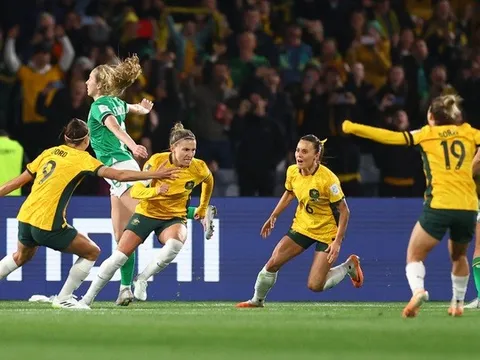 World Cup nữ 2023: Đồng chủ nhà Úc giành 3 điểm nghẹt thở