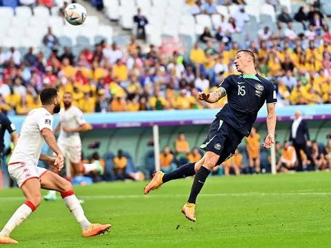 Cầu thủ hạng hai rực sáng, Úc thắng trận World Cup sau 12 năm