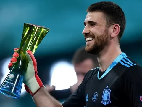 Romano cập nhật vụ Man Utd - Unai Simon