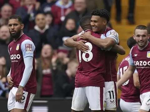 Unai Emery đang tạo nên họng pháo rực cháy số 1 ở Premier League