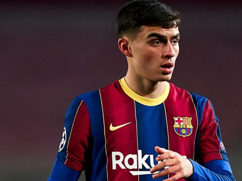 "Khi mới 9 tuổi, Pedri đã làm tôi nghĩ đến Iniesta"