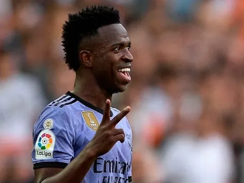 Florentino Perez nói thẳng về trình độ của Vinicius