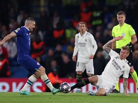 Real Madrid vào bán kết Cúp C1: Sức mạnh từ ngai vàng
