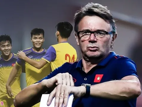 Học trò cũ: 'HLV Troussier khắt khe và đòi hỏi rất cao'
