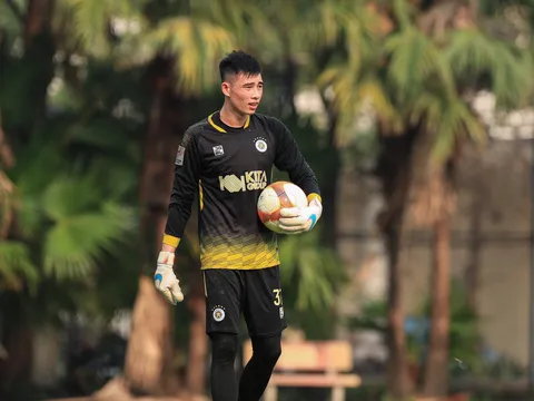 Văn Chuẩn gặp khó ở U23 Việt Nam, HLV Hoàng Anh Tuấn nói gì?