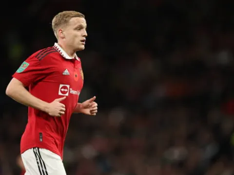 "Cậu ấy đã lãng phí 2 năm sự nghiệp tại Man Utd"