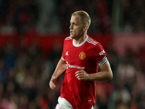 Xác nhận 3 bến đỗ của De Beek sau khi rời M.U