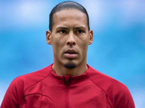 Thường bị chỉ trích, Van Dijk nói về tương lai ở Liverpool
