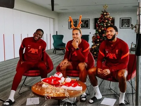 Van Dijk: “2 người này sẽ thay thế vị trí của tôi”