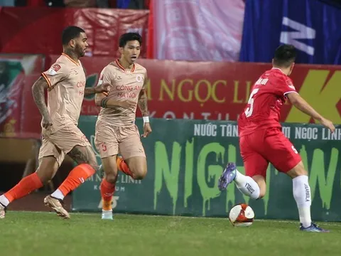 Bình Định gục ngã, CAHN chia điểm; Phán quyết cho trọng tài Trương Hồng Vũ